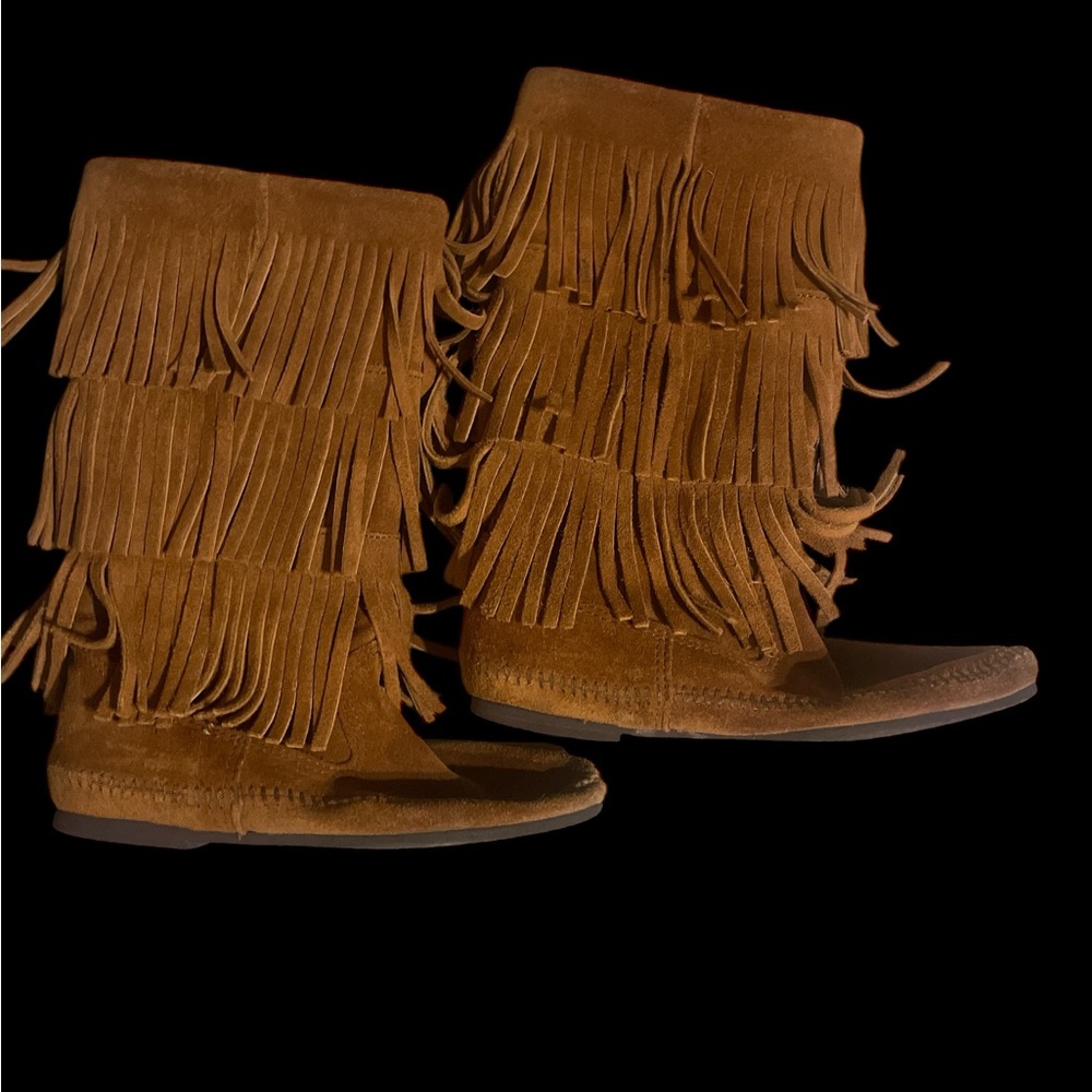 Minnetonka women’s fringe boot size 7 soft suede,fringe wrap - Picture 2 of 6